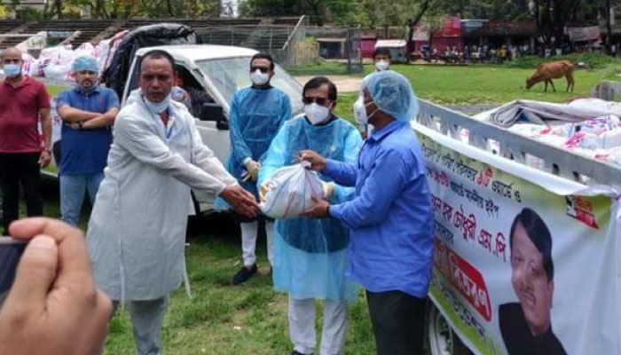 patiya-whip-shamsul-hoque-chowdhury-relief-distribution